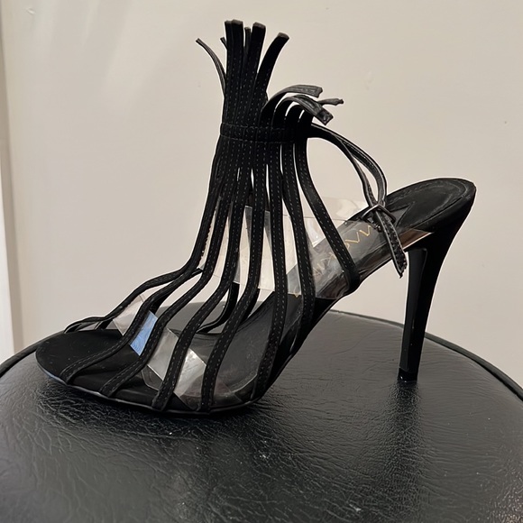 MACKIN J Size 10 Women's Kitten Heel Sandals - Picture 4 of 4